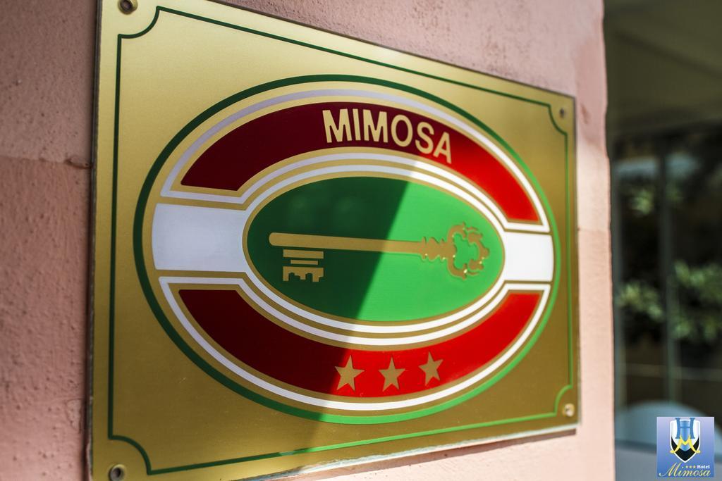 Hotel Mimosa Споторно Екстериор снимка