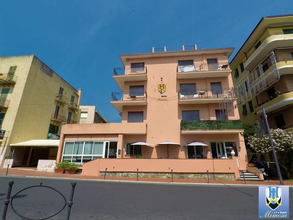 Hotel Mimosa Споторно Екстериор снимка